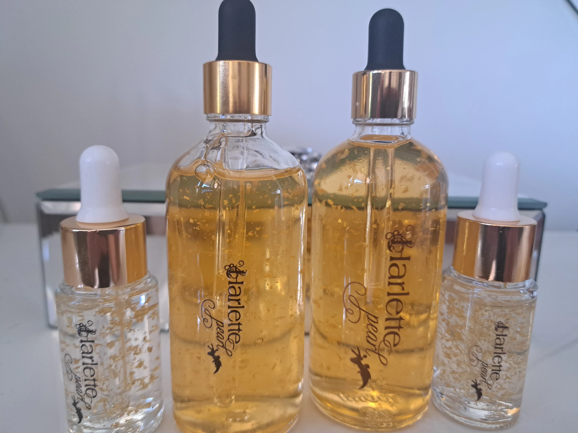 Harlette Ultra Luxury 24 Carat Gold H Serum