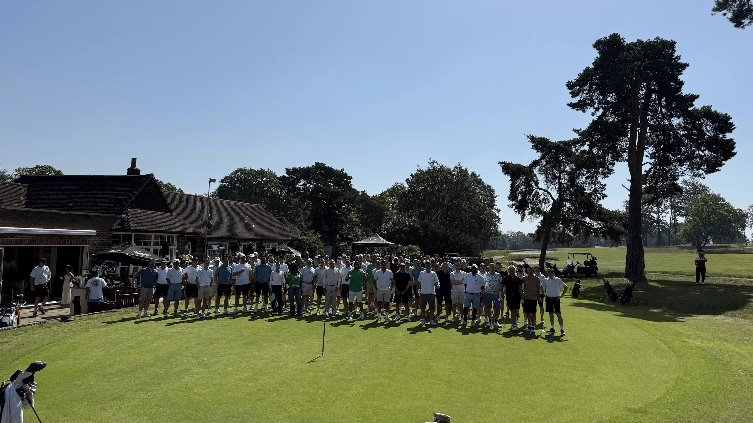 A group photo of all golfers