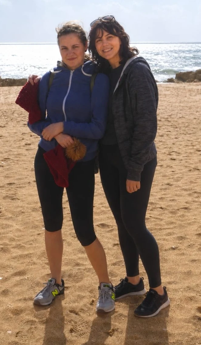 Sarah with her sister Rachel