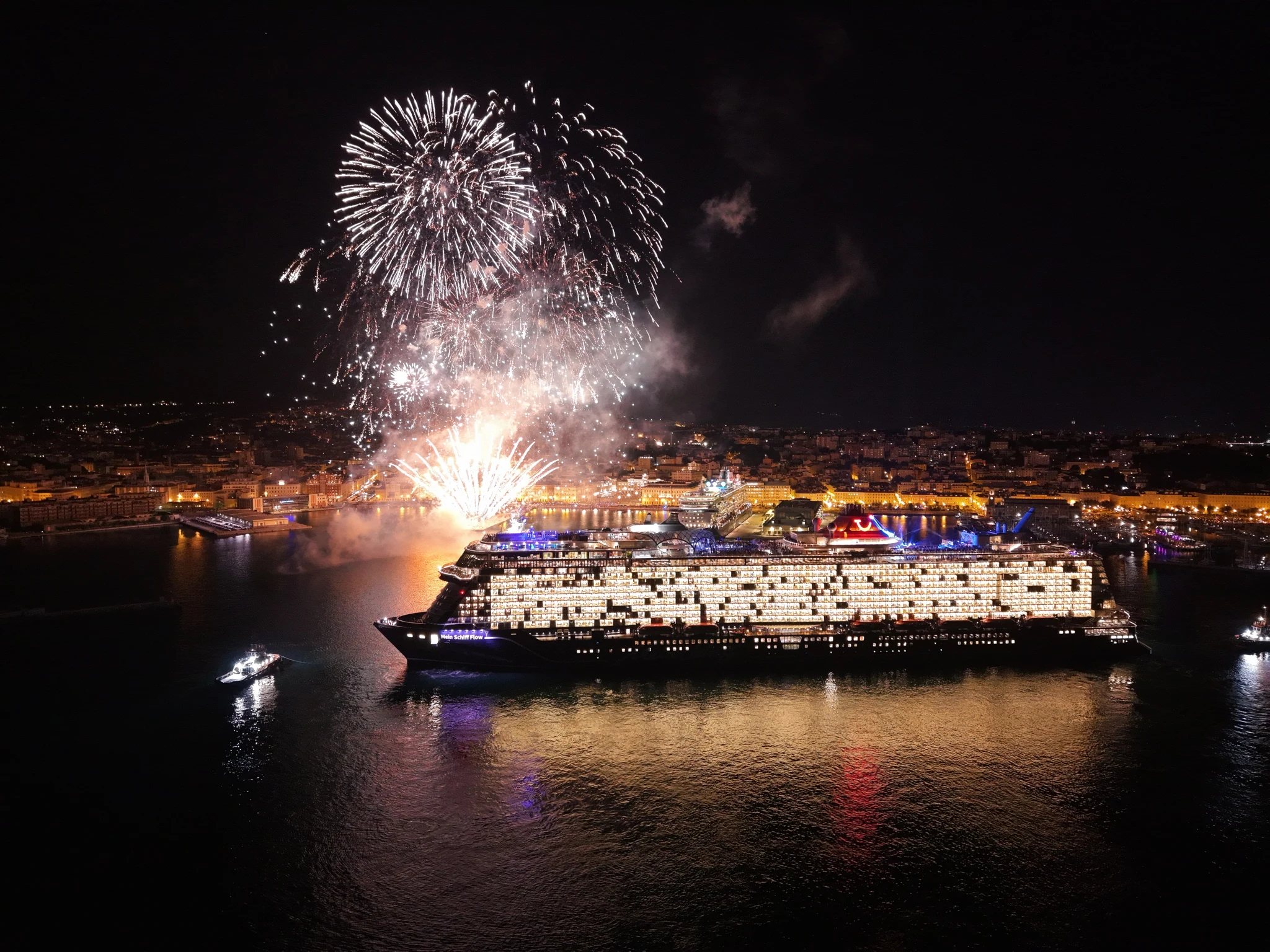 Mein Schiff Flow officially named: three godmothers, one ship and a shared flow (c) Fabio Kohler