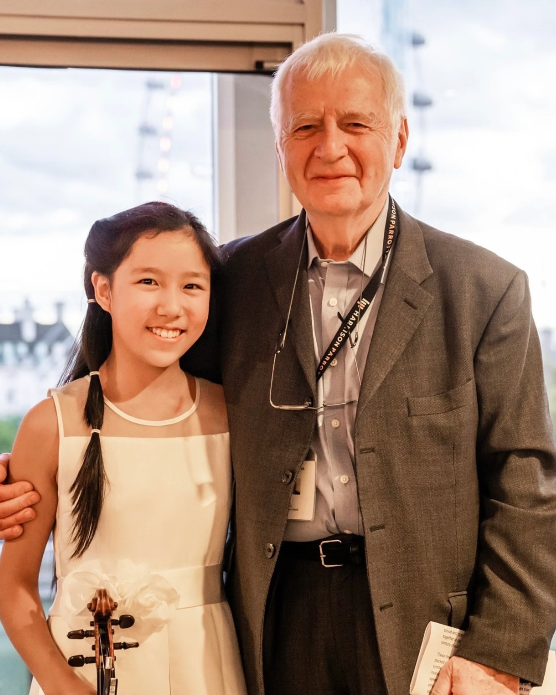 2019 Leia Zhu with manager Jasper Parrott, upon being signed by agency HarrisonParrott