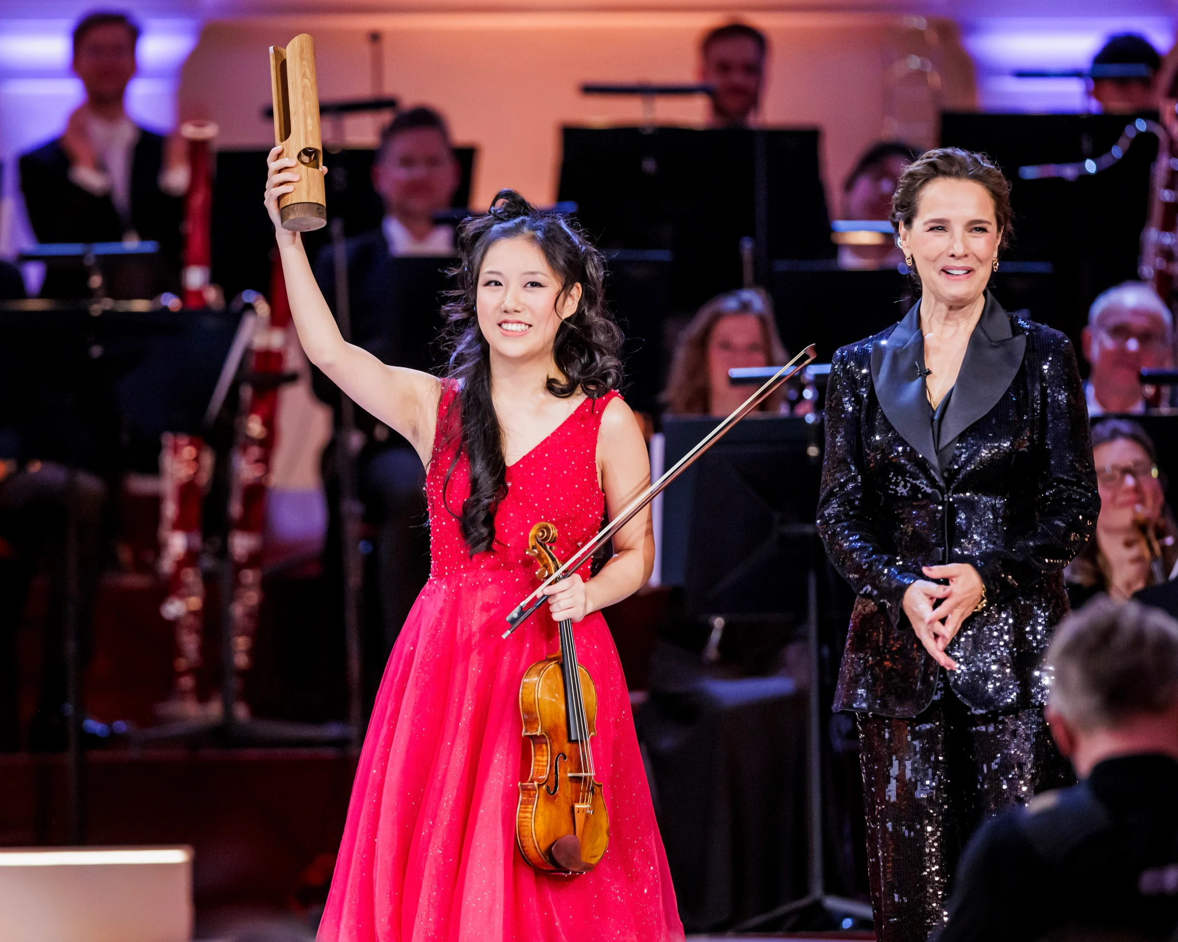 2025 Leia Zhu wins OPUS KLASSIK Young Talent of the Year for her debut album