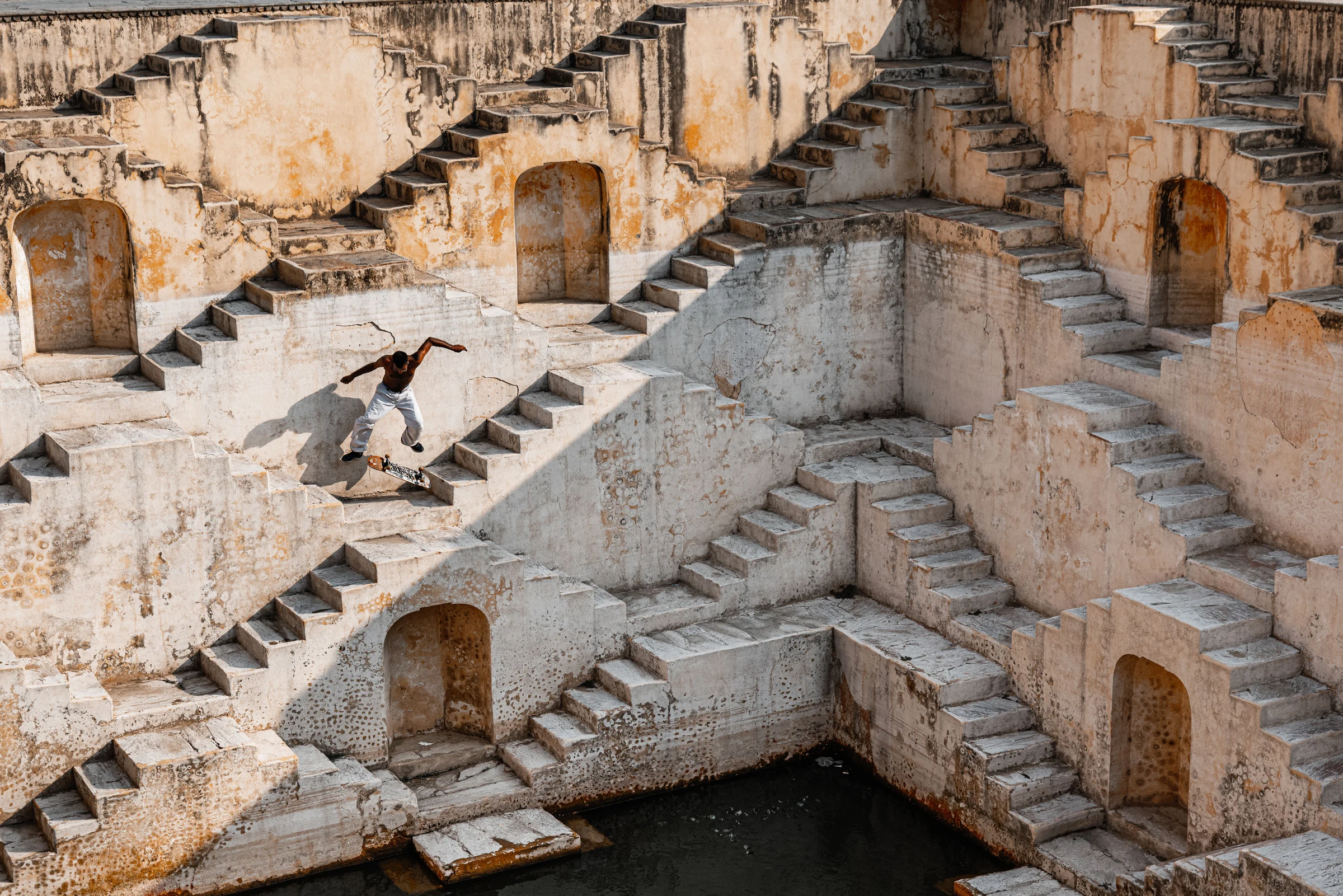 Martin Bissig - Urban & Extreme - Kickflippin
