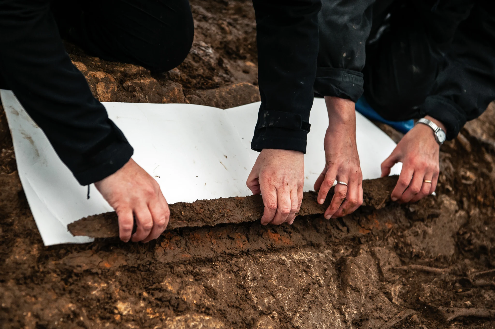 Cherrington Excavation Sword in Burial Time Team (low res)