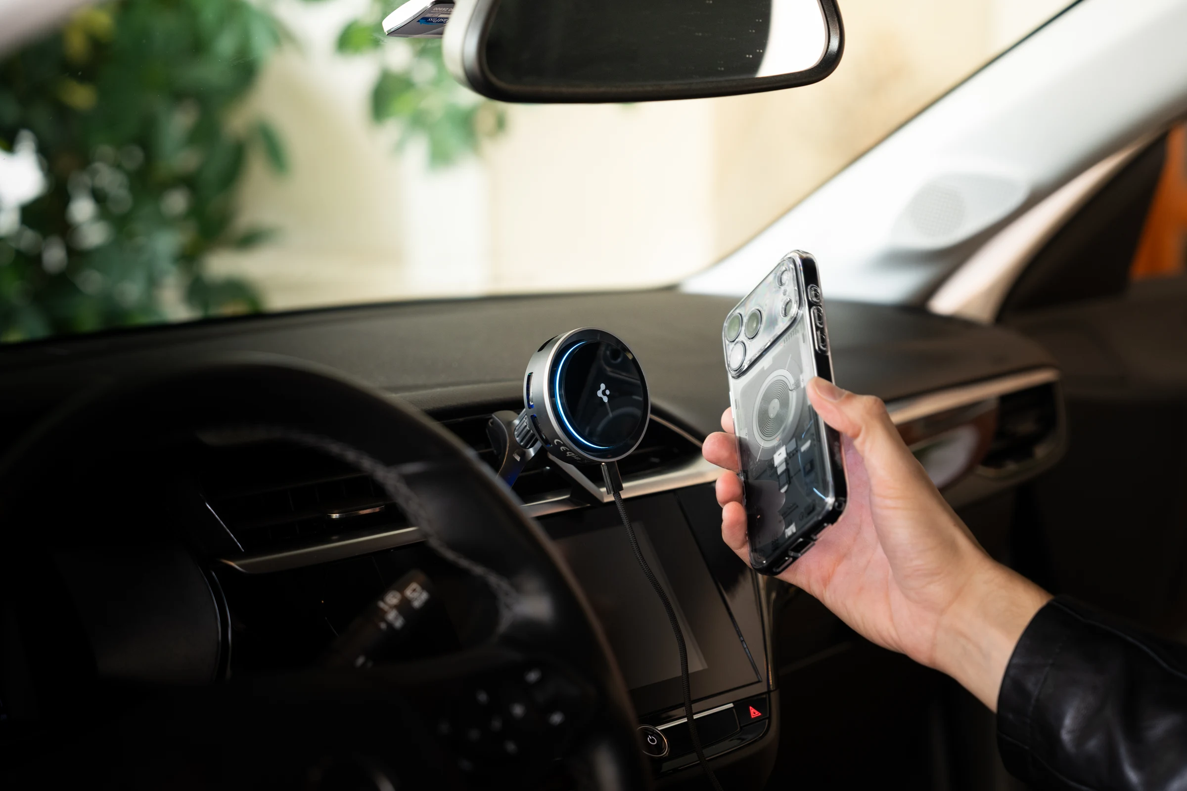 CryoMax MagFit Car Mount