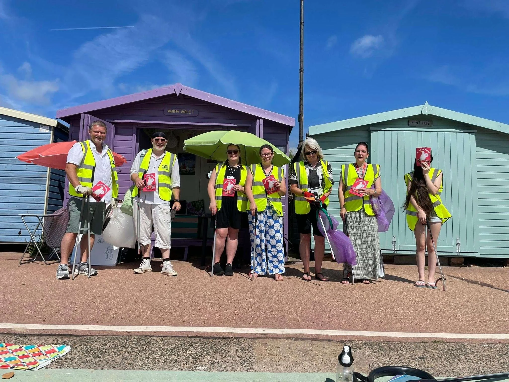 CleanupUK Clacton Beach Litter-Pick- Love Nature Pick Litter Campaign