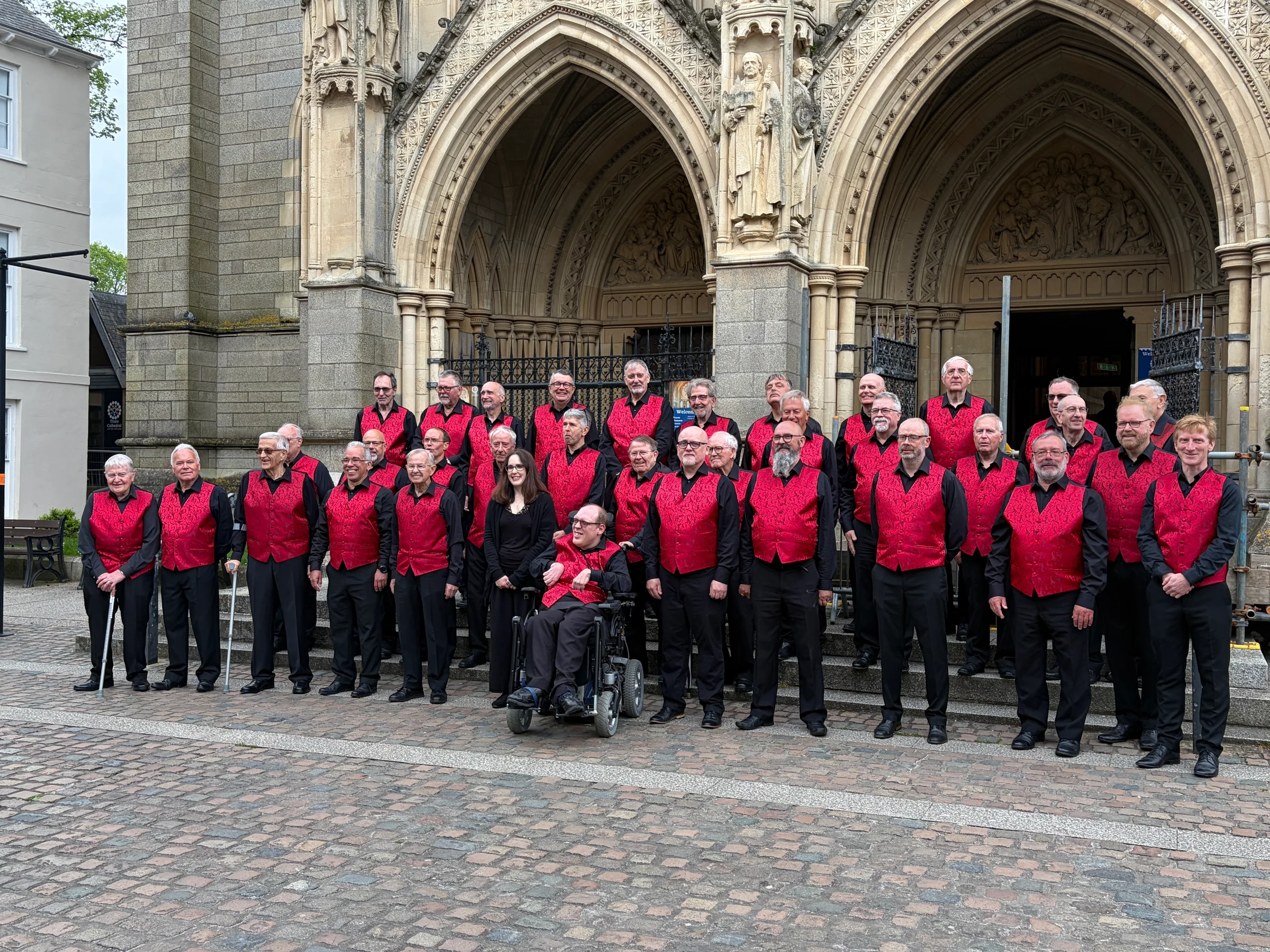 HAMPSHIRE AND SURREY HILLS MEN’S CHOIR WIN SILVER AT THE WORLD’S LARGEST INTERNATIONAL MALE CHORAL FESTIVAL