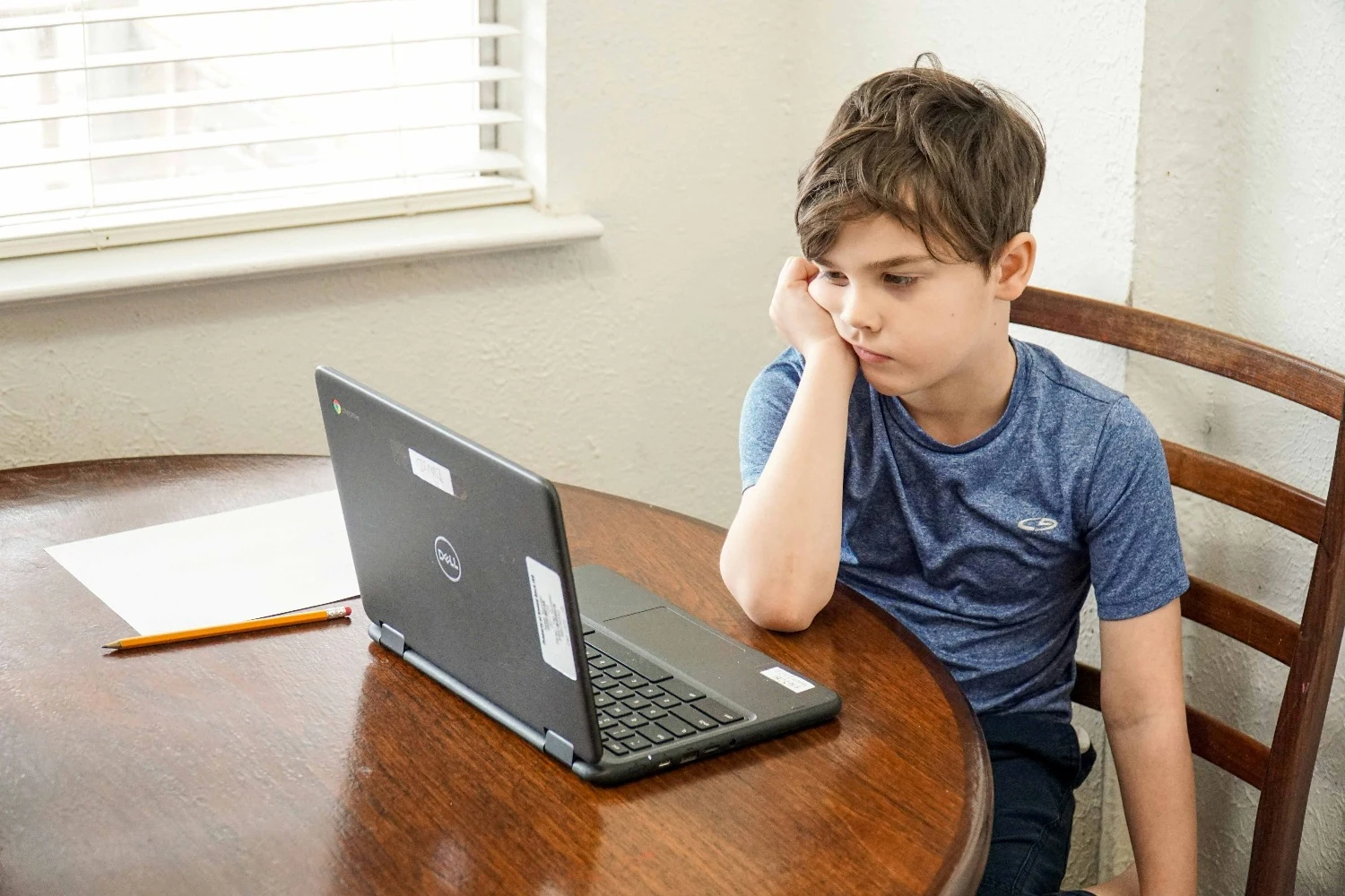 UK primary school children spend 46 minutes a week learning digital skills