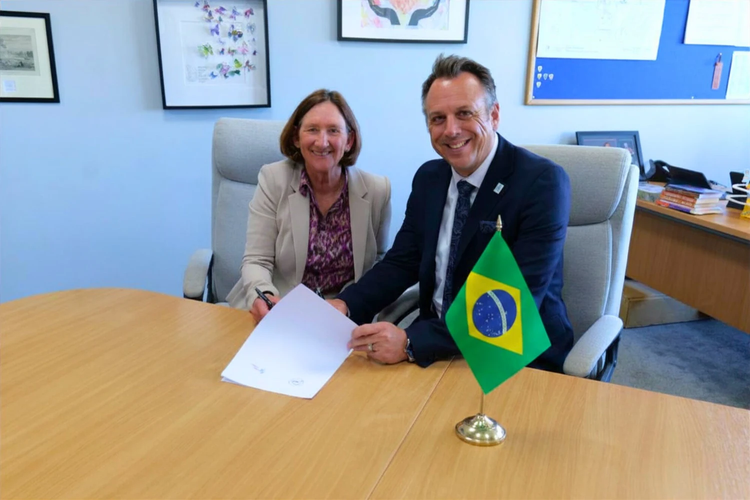 Hamilton College signs exclusive student exchange deal