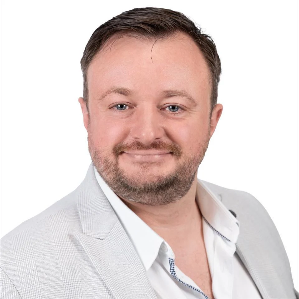 Ex-Military Leadership Trainer Who Hit Mental Health Crisis Launches Programme to Transform Team Performance