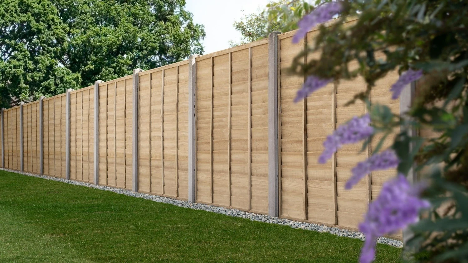 Smart, Reliable and Timeless: Forest Garden Unveils New Larchlap Fencing