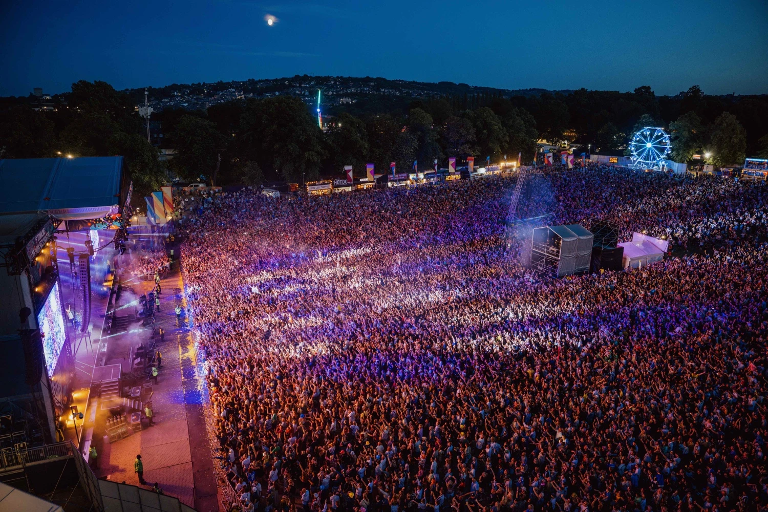 Tramlines 2026 gets off to a flying start as thousands of fans descend on Hillsborough Park