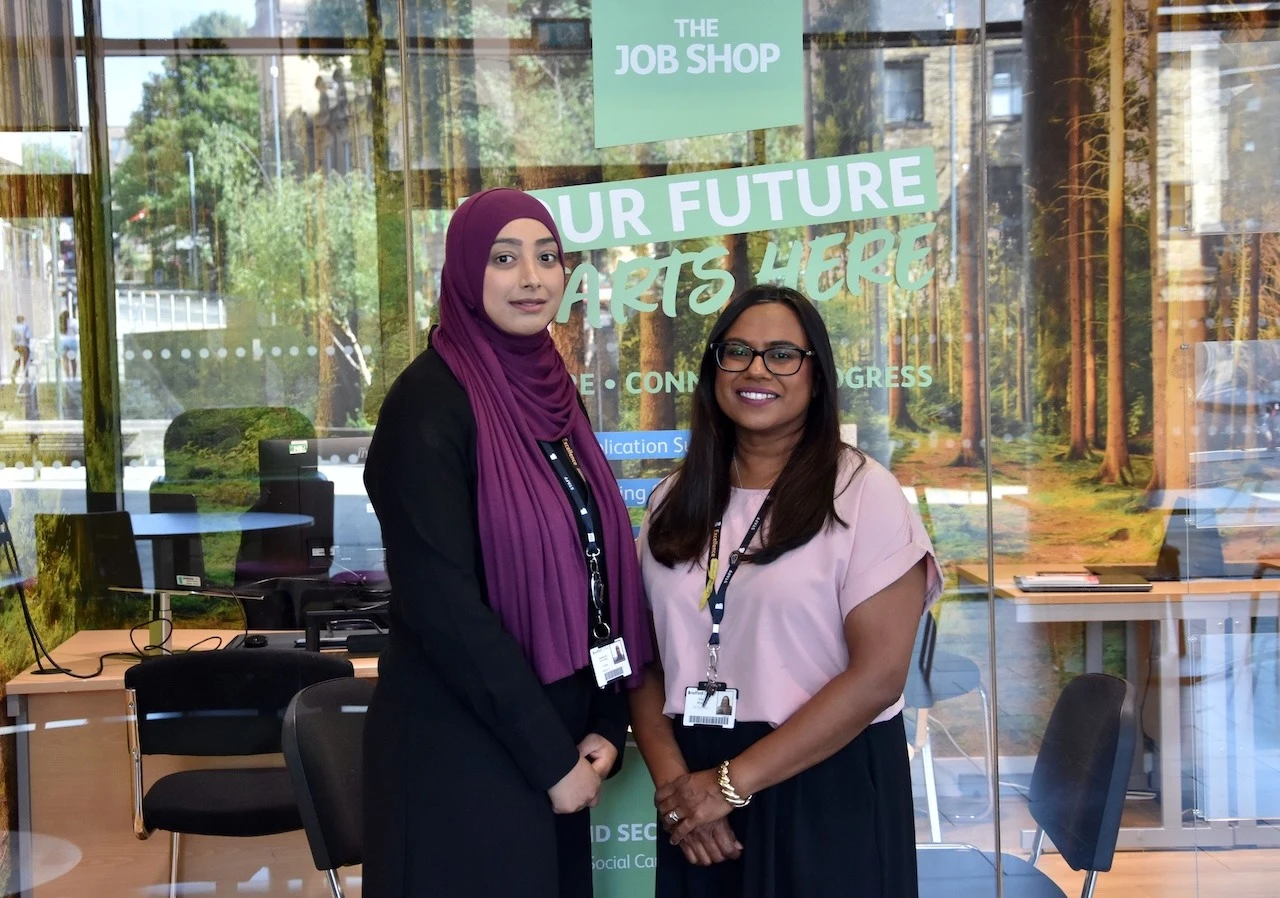 Bradford College Careers Adviser Wins National Education Award