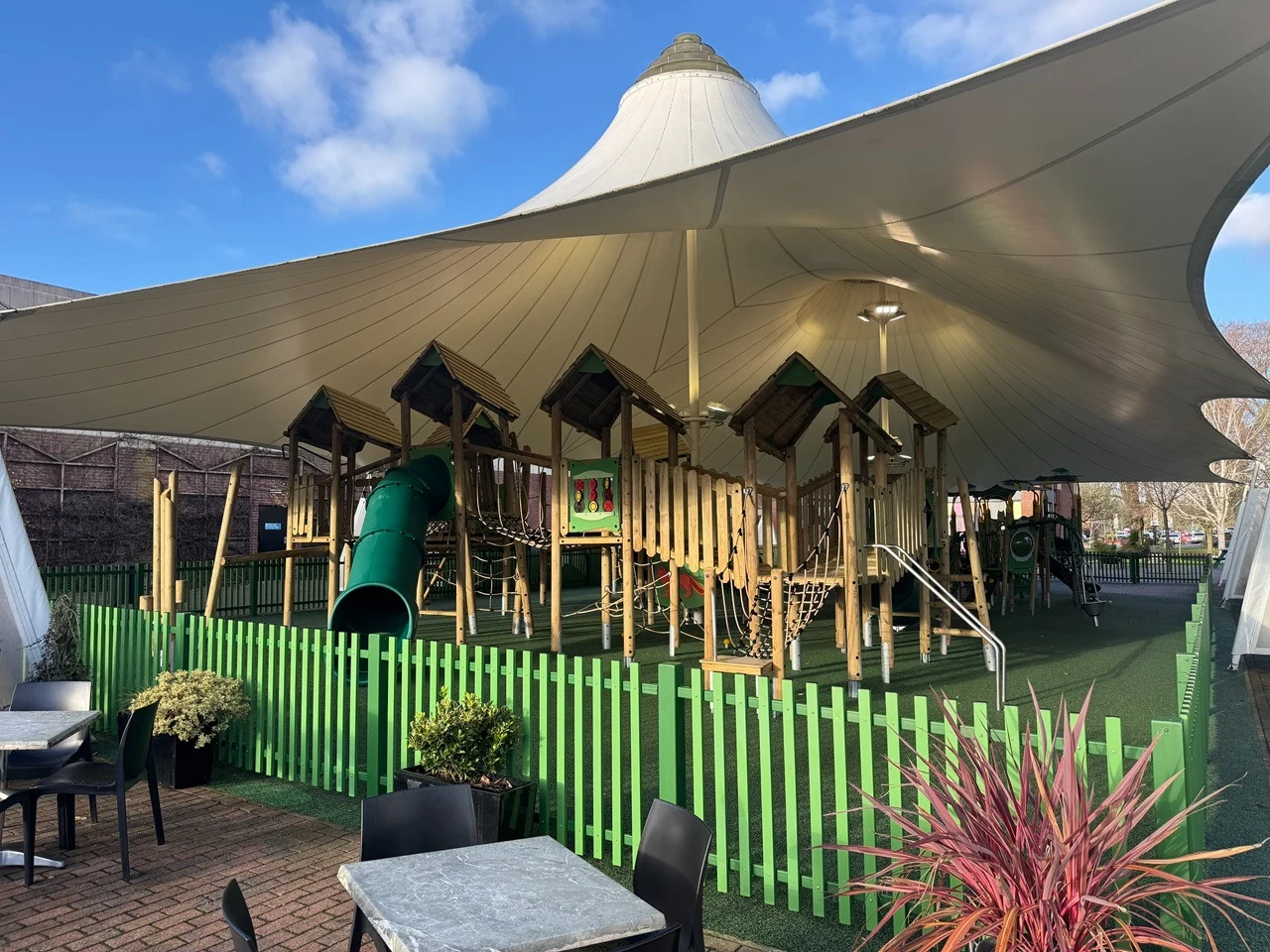 Families Flock to York’s New Playground During Last-Minute Christmas Shopping Season