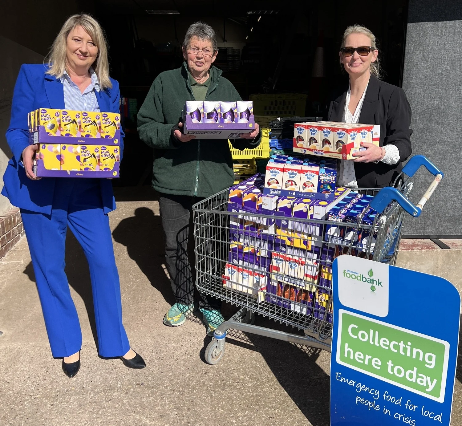 Worcestershire recruitment firm spreads Easter cheer to local foodbank