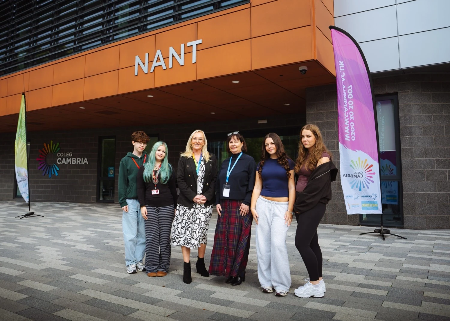 Healthcare Heroes of Tomorrow Inspired by Major Careers Showcase in Wrexham