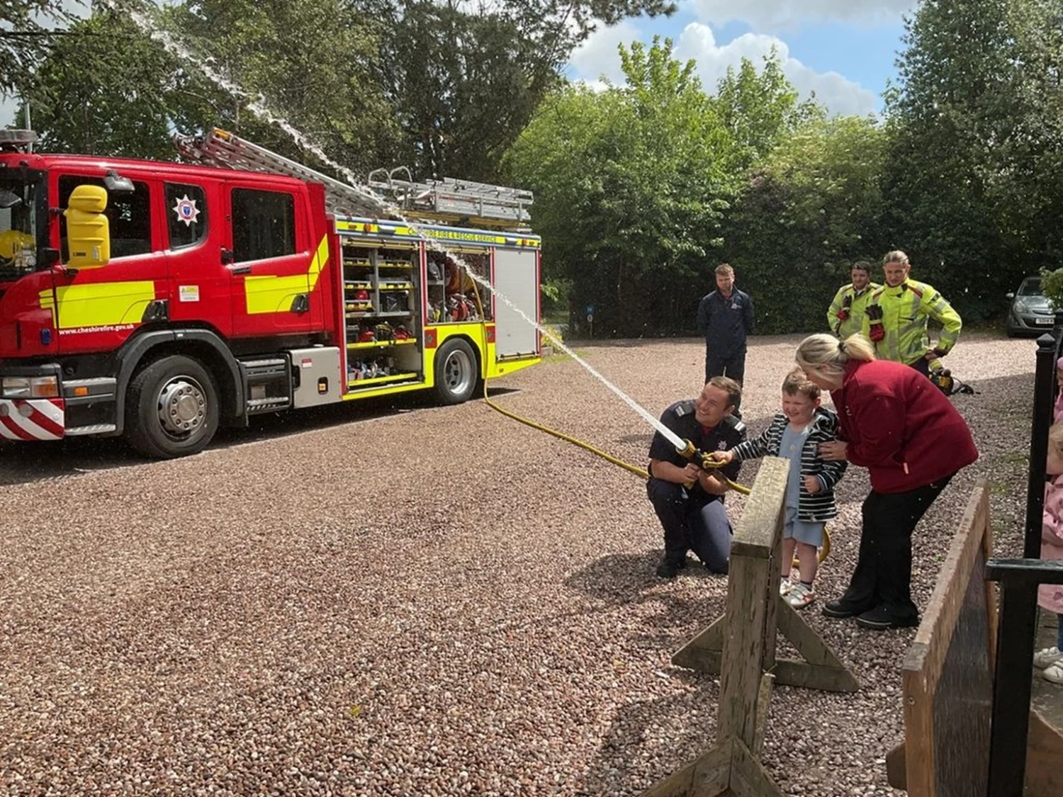 Sandbach nursery children have a blast with fire engine visit