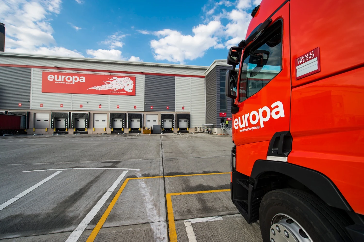 Europa cuts through DDP confusion to keep UK data centre exports moving